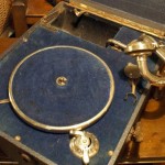 Robertson Gramophone2_